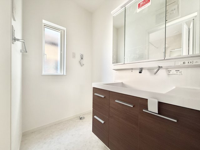 【独立洗面台】