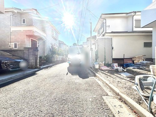 【前面道路含む現地写真】