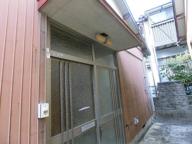 入野町16410-9戸建（倉庫）のエントランス