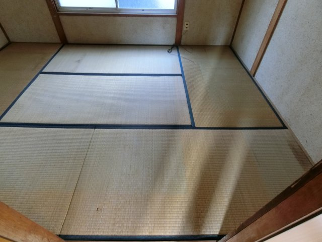 入野町16410-9戸建（倉庫）の和室