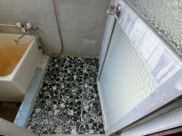 入野町16410-9戸建（倉庫）の浴室