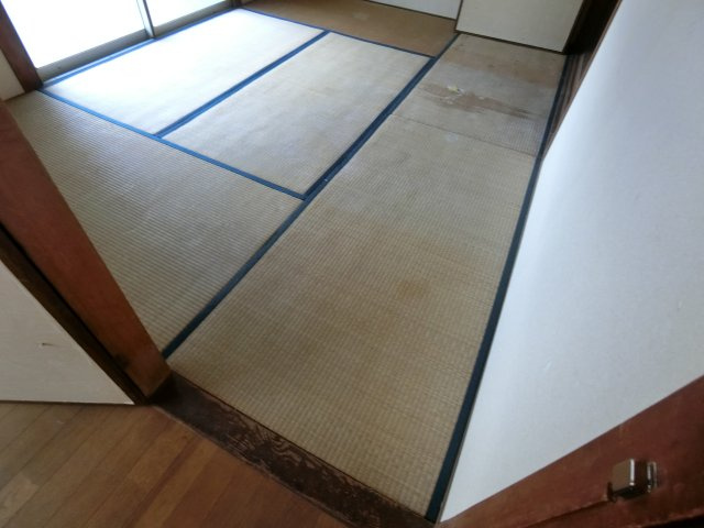 入野町16410-9戸建（倉庫）の和室