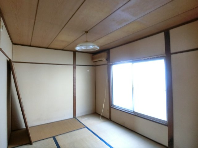 入野町16410-9戸建（倉庫）の和室