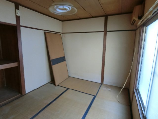 入野町16410-9戸建（倉庫）の和室