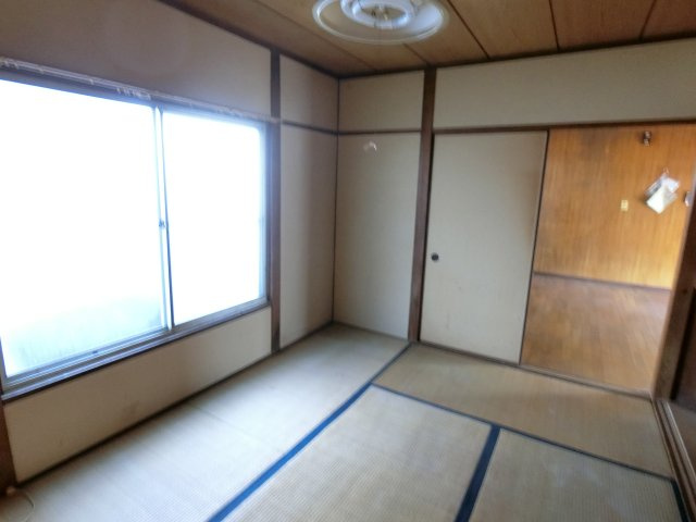 入野町16410-9戸建（倉庫）の和室