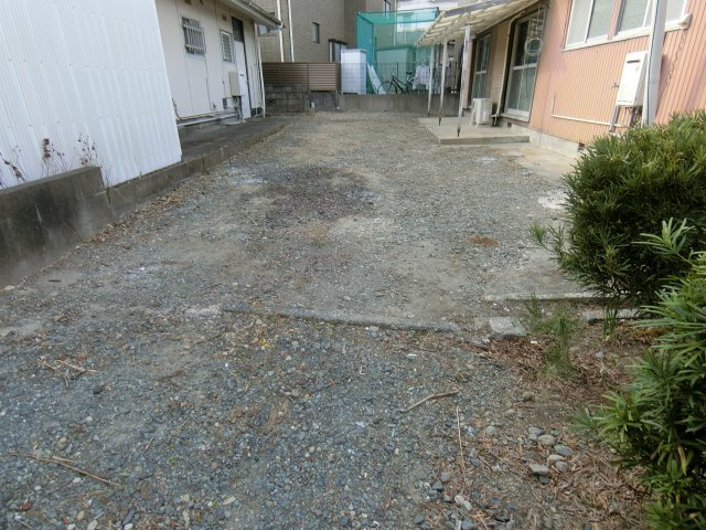 入野町16410-9戸建（倉庫）の庭