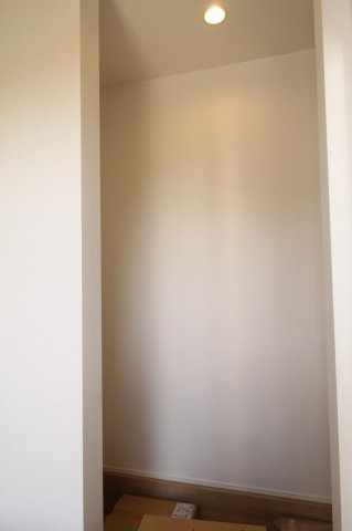介良乙　新築戸建　3号棟【太陽光発電システム】（全3区画）　の収納|シューズインクローク