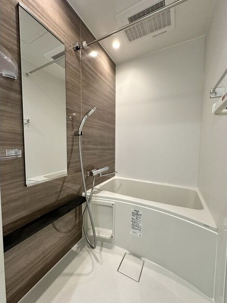 エスクード凪の浴室