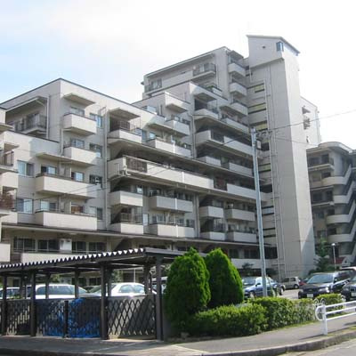 ルミエール千里山田