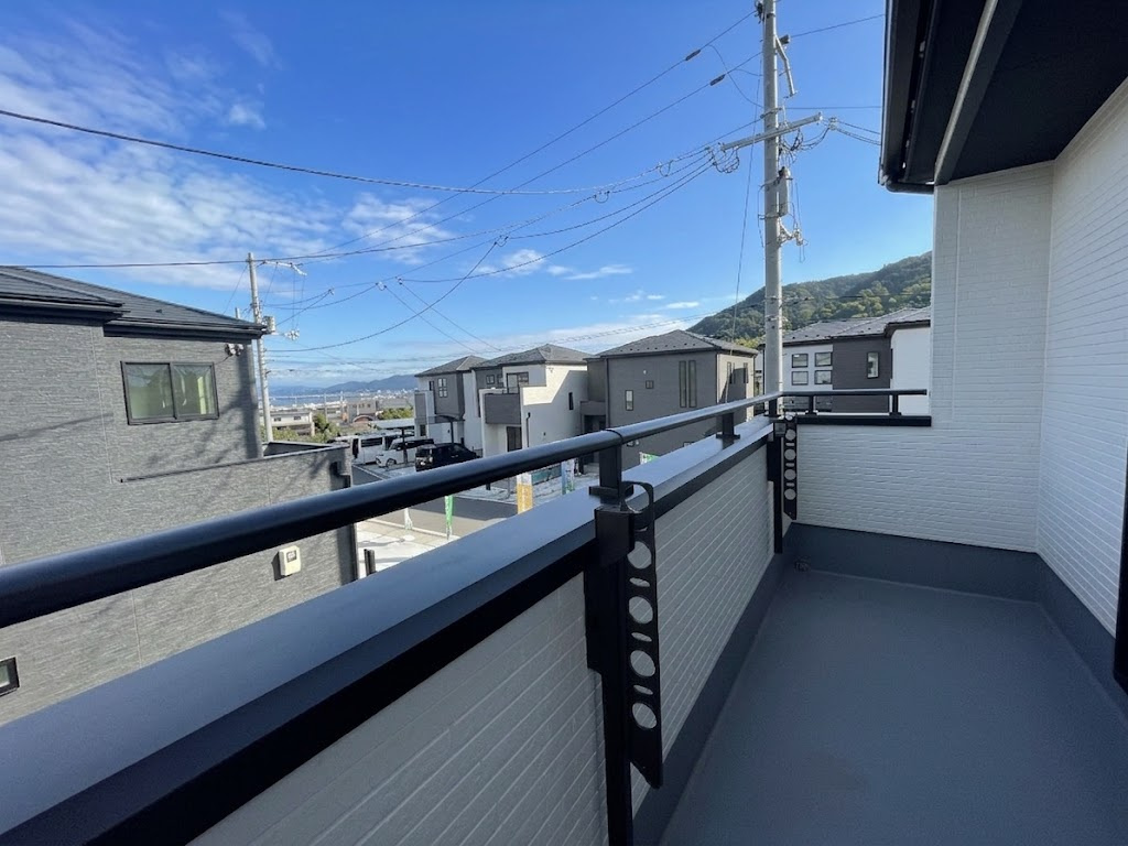 ★現地見学可能！★大津市坂本　新築一戸建てのバルコニー|日当たりのよいバルコニー！お部屋が開放的に！