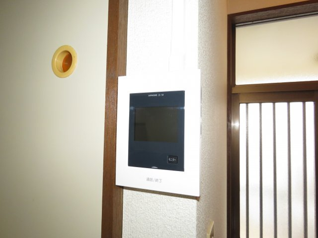 コーポ倉島のセキュリティ|TVモニター付きインタフォン