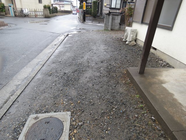 コーポ倉島の駐車場