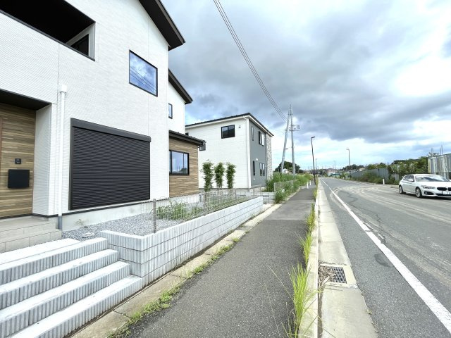 市川市北方町４丁目５期の前面道路含む現地写真