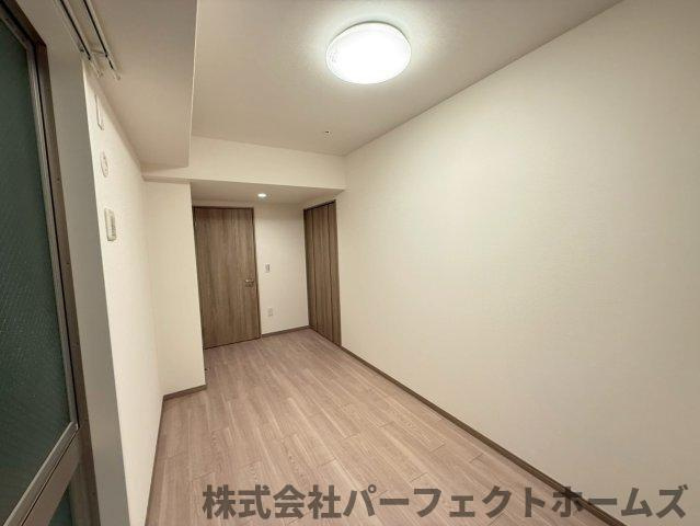 ロイヤルメドゥ香里園タワーの洋室|使い勝手のいい洋室です