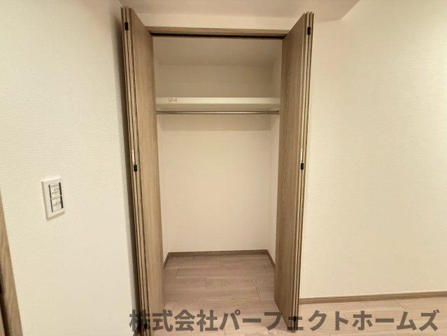 ロイヤルメドゥ香里園タワーの収納|大きなものも収納できそうです