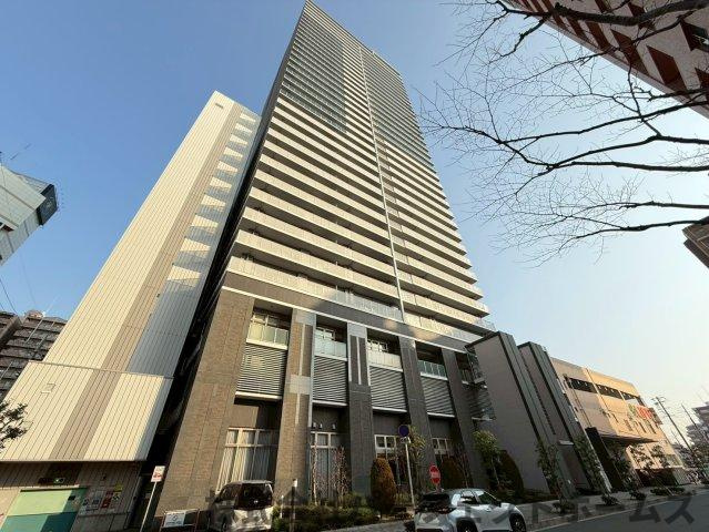 ロイヤルメドゥ香里園タワーの外観|外観もきれいです