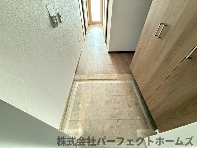 ロイヤルメドゥ香里園タワーの玄関|毎日通る玄関はこちらです