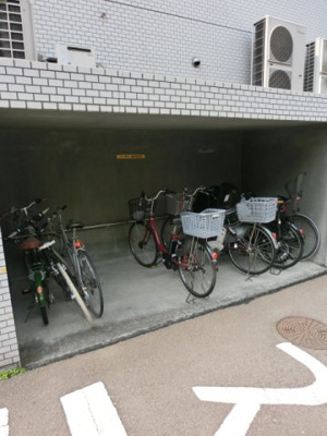 【その他共用部分】 | グランディシンヤ | グランディシンヤ　駐輪場