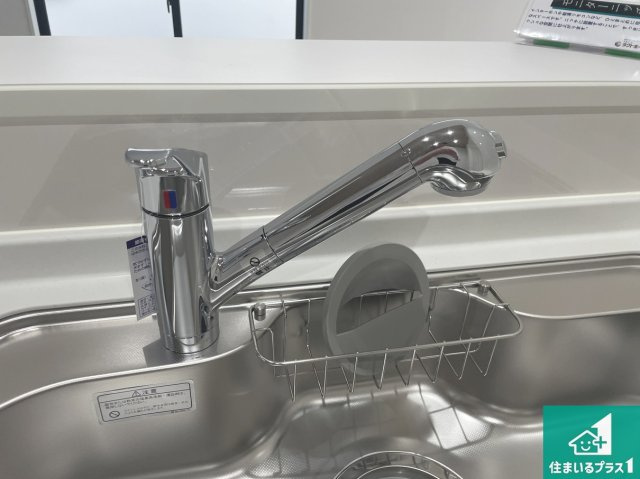 ★現地見学可能！★大津市坂本　新築一戸建ての設備|浄水器を内蔵！炊飯時、お茶を作る時に安心してお水を使えます！お湯と冷水、浄水と原水、シャワーの切替えもワンタッチです！