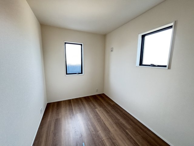 知立市八橋町的場126-1『仲介手数料無料』新築戸建ての洋室