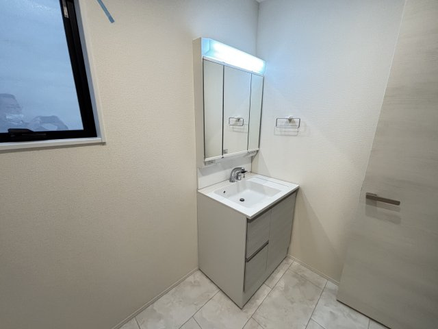 知立市八橋町的場126-1『仲介手数料無料』新築戸建ての独立洗面台