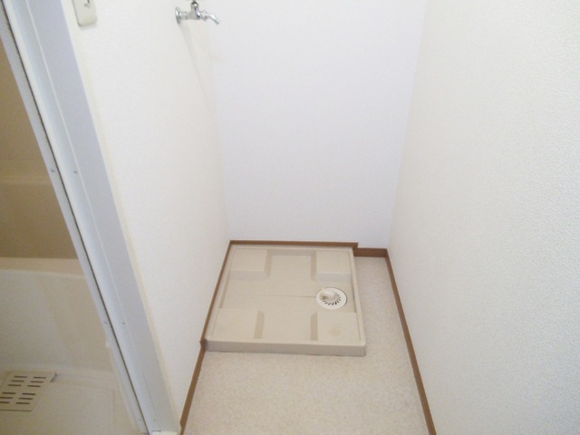 アクアフォレースの設備|洗濯機置き場は脱衣スペースにあります☆