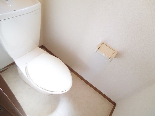 アクアフォレースのトイレ|トイレには窓があります☆