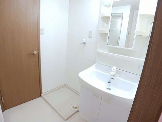 シャンテ・ボヌールの洗面所|朝の身支度には欠かせない独立洗面化粧台