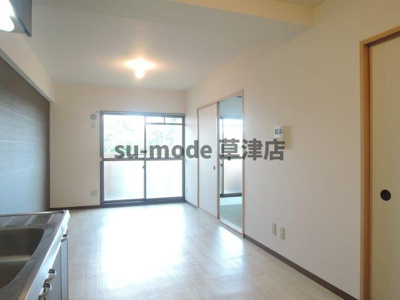 【居間・リビング】 | フォレスタ手原 | リビングです