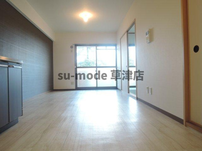 【居間・リビング】 | フォレスタ手原 | ゆったり過ごせる居間です