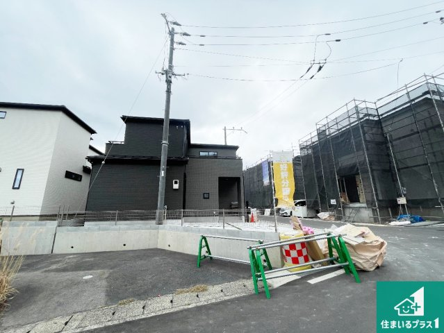 ★現地見学可能！★大津市坂本　新築一戸建ての外観|周辺は落ち着いた街並みの住宅地！子育てがしやすい住環境です！まだ未完成ですが、現地でしかわからない事もございます。是非一度ご覧ください。