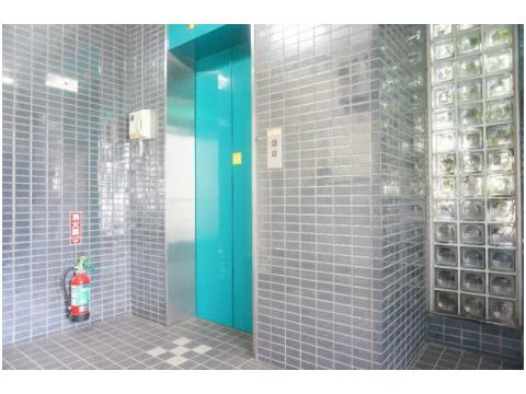 熊本市中央区上水前寺１丁目の賃貸マンションのエントランス