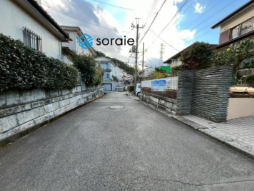 日高市中鹿山　中古戸建　の前面道路含む現地写真|1/24　撮影