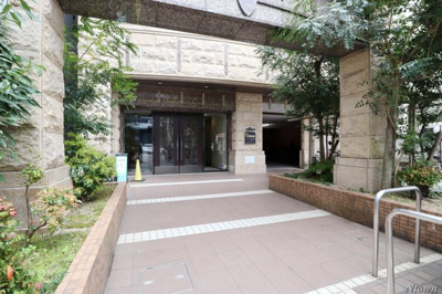 【エントランス】 | プレサンス大須観音駅前サクシード | 清潔なエントランスです