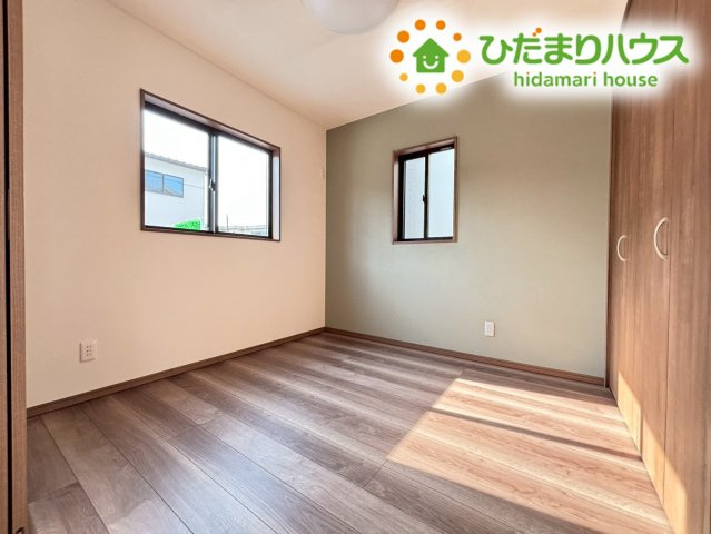 本庄市小島6丁目　13期　新築一戸建て　05の洋室