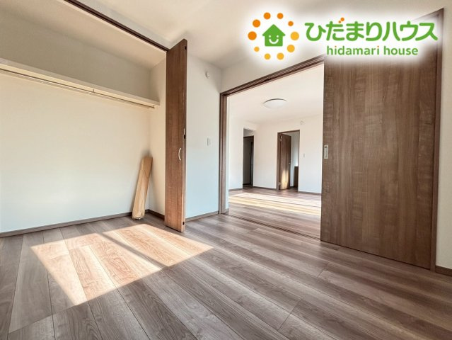 本庄市小島6丁目　13期　新築一戸建て　05の洋室