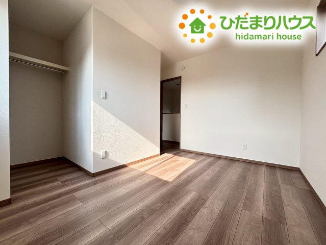 本庄市小島6丁目　13期　新築一戸建て　05の洋室