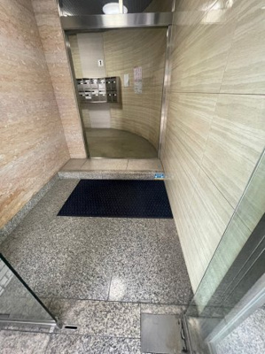 【エントランス】 | ウスダビル