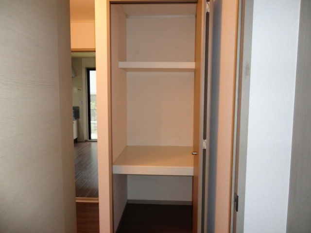エクセレント松下B棟の収納