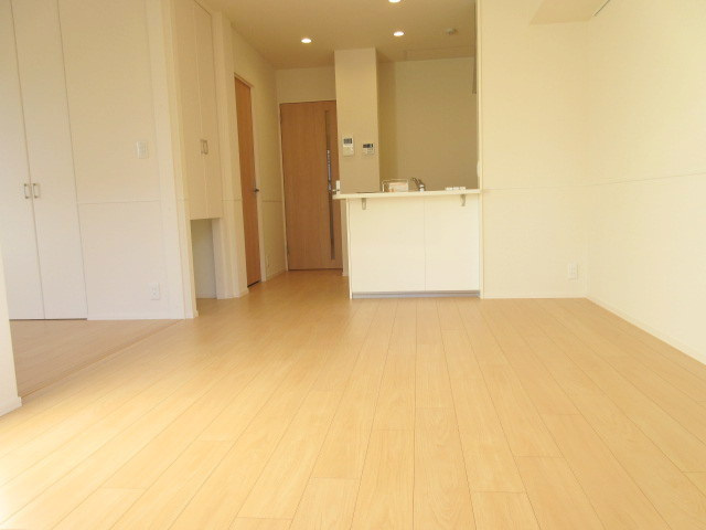 プレシアの居間・リビング|★キレイなフローリングのお部屋です★