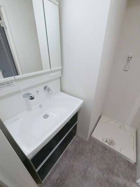 エスフィオーレの独立洗面台|独立洗面台あり、毎朝おしゃれに忙しい女性の方におすすめです