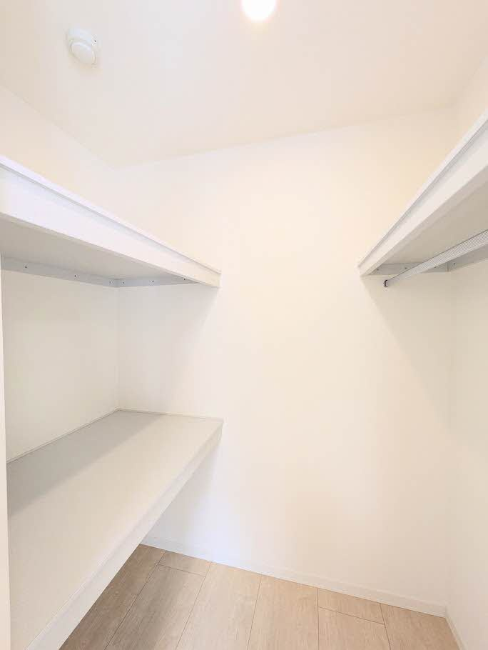 グランデ松保町の収納