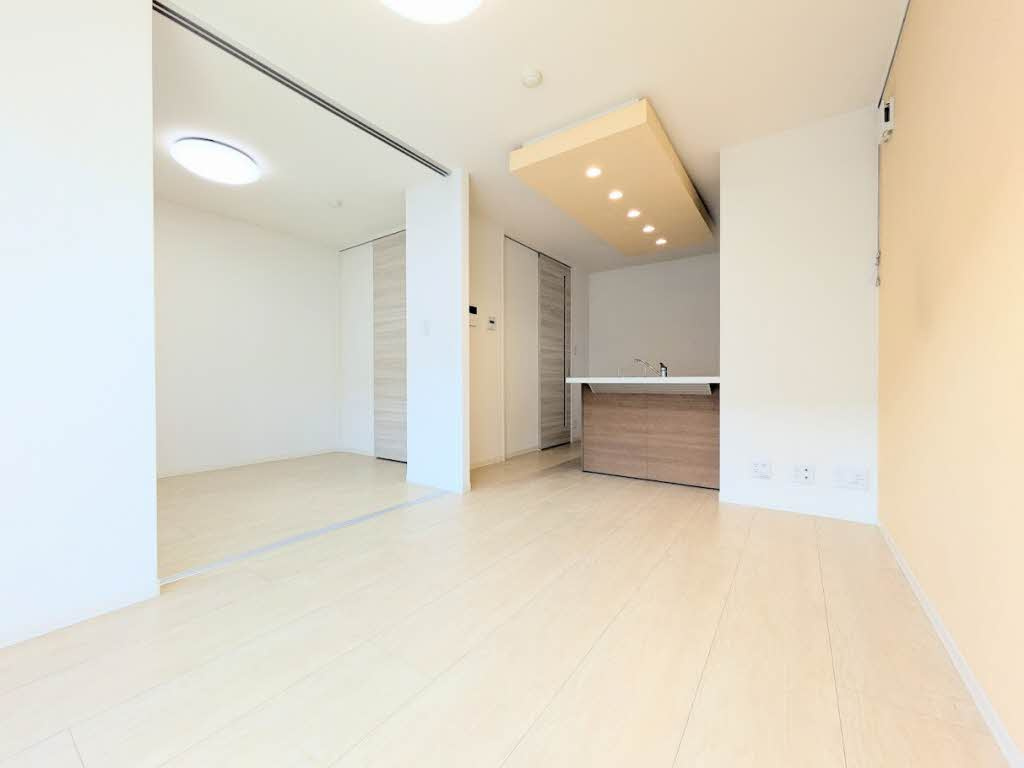 グランデ松保町の居間・リビング