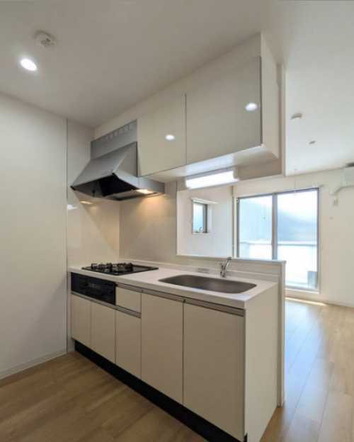 サンセリテ東が丘弐番館　新築　ネット無料　オートロックのキッチン