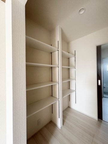 深谷市田中　第3　新築一戸建て　リーブルガーデン　01の収納