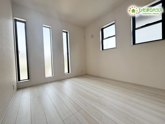 深谷市田中　第3　新築一戸建て　リーブルガーデン　01の洋室