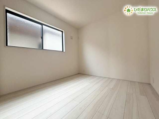 深谷市田中　第3　新築一戸建て　リーブルガーデン　01の洋室