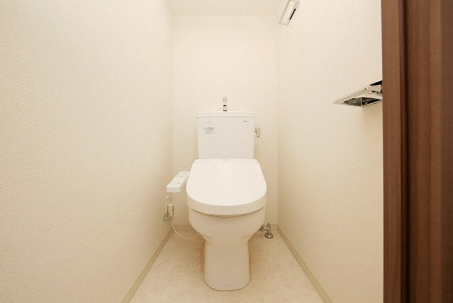 ララプレイス難波シエールのトイレ