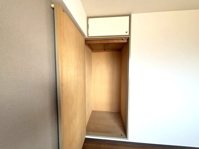 エステート松葉春日の収納