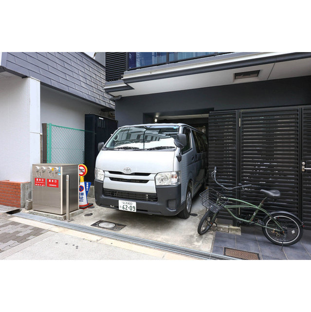 Ｙ’s大手通の駐車場